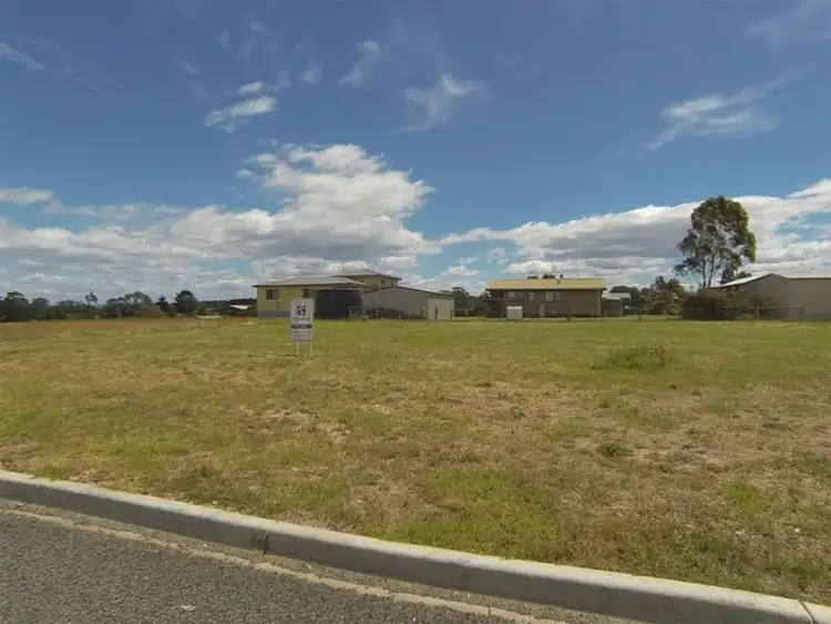 12 Seagull Avenue, Metung VIC 3904