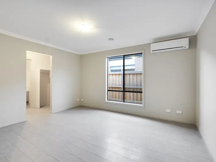 Sixth view of Homely house listing, 5 Cutleaf Crescent, Tarneit VIC 3029