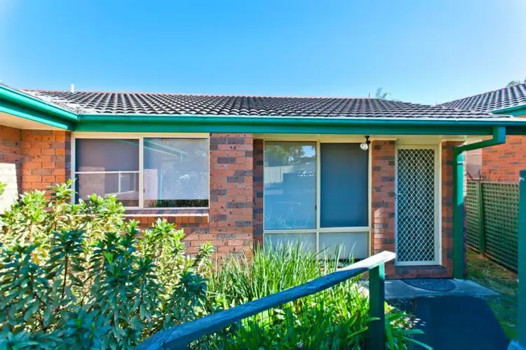 Main view of Homely villa listing, 2/7 Laurina Street, Medowie NSW 2318