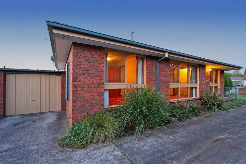 Main view of Homely unit listing, 2/26 Cullis Parade, Bayswater VIC 3153