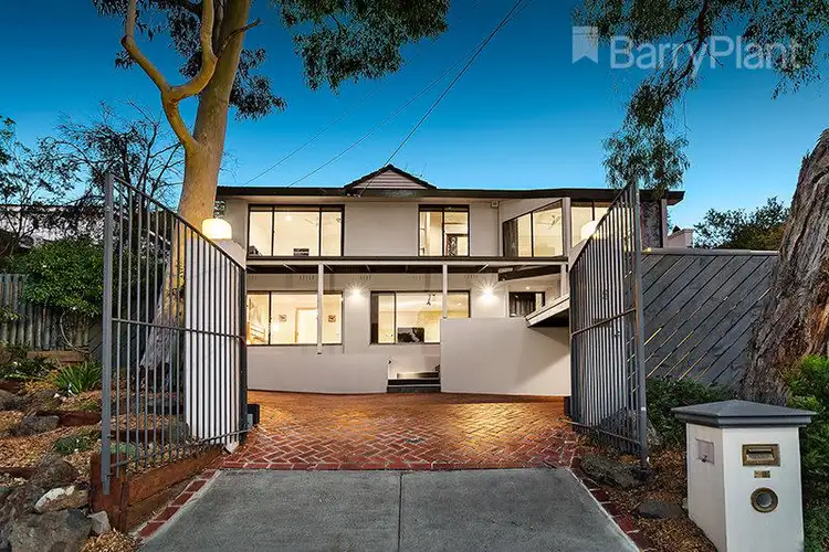 Main view of Homely house listing, 5 Wadham Parade, Mount Waverley VIC 3149