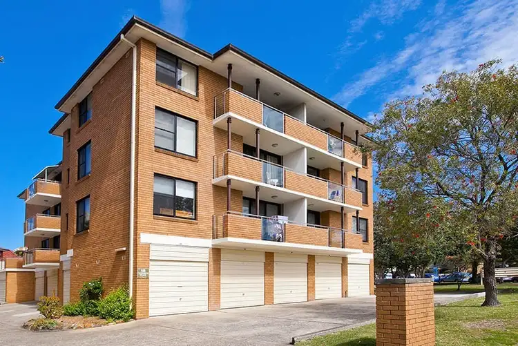 Second view of Homely unit listing, 6/16-18 Elizabeth Place, Cronulla NSW 2230