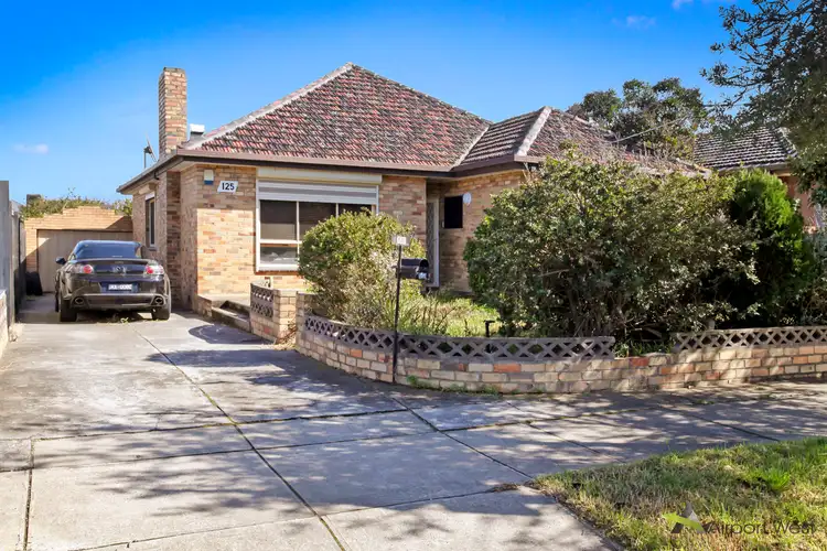 125 Bowes Avenue, Airport West VIC 3042
