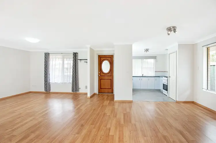 Second view of Homely house listing, 2/11 Lorikeet Loop, Broadwater WA 6280