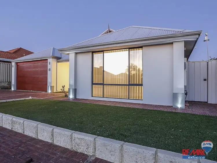 4 Cudjoe Way*, Butler WA 6036