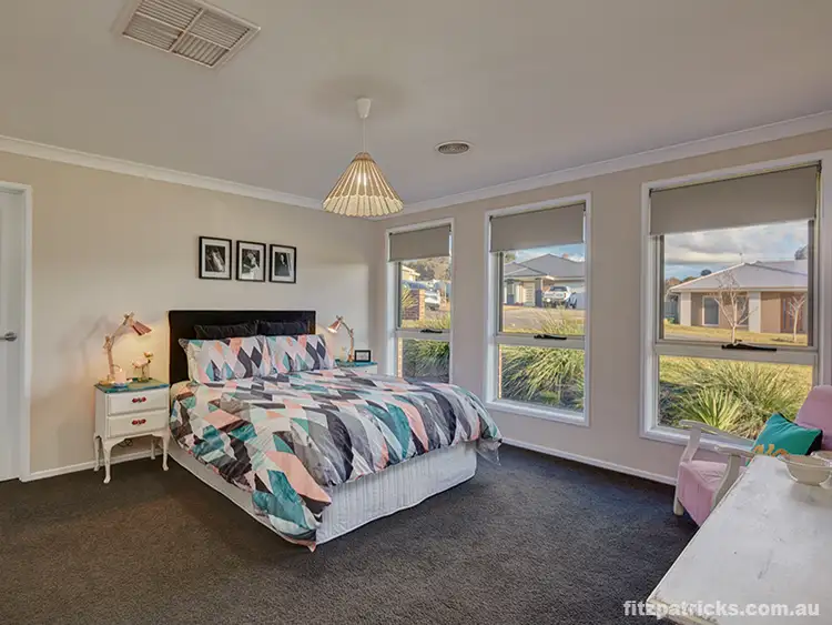 Fifth view of Homely house listing, 2 Koonawarra Place, Bourkelands NSW 2650