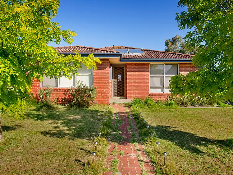11 Muirhead Crecent, Werribee VIC 3030