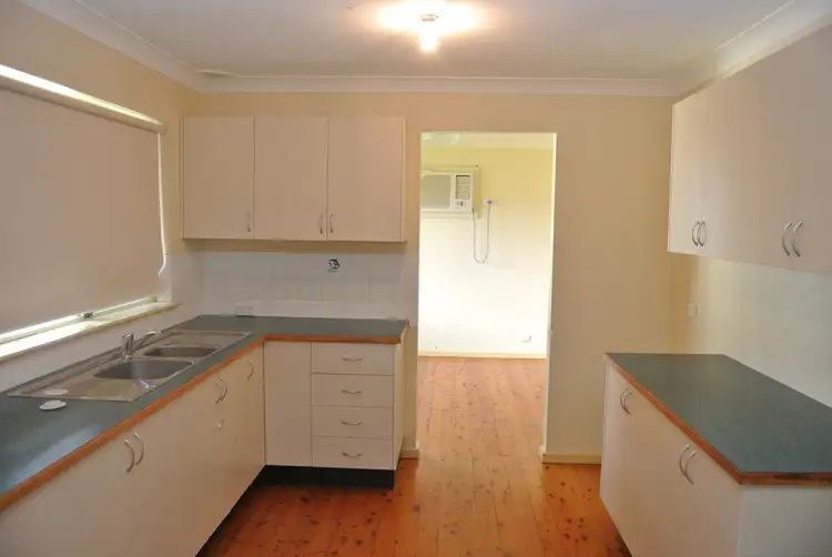 Fifth view of Homely house listing, 2 Silverwattle Drive, Medowie NSW 2318