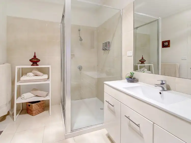 Sixth view of Homely house listing, 2 Winton Avenue, Frankston VIC 3199