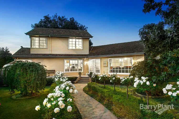 225 Greensborough Road, Macleod VIC 3085
