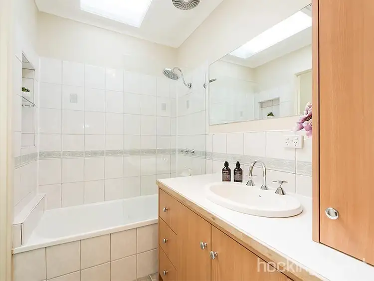 Sixth view of Homely unit listing, 4/20 Warrigal Road, Parkdale VIC 3195