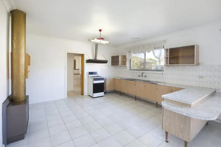 Fifth view of Homely house listing, 18 Lorne Parade, Mont Albert VIC 3127