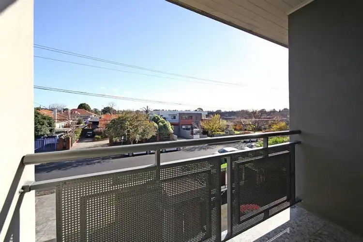 Fourth view of Homely apartment listing, 4/26 Lillimur Road, Ormond VIC 3204
