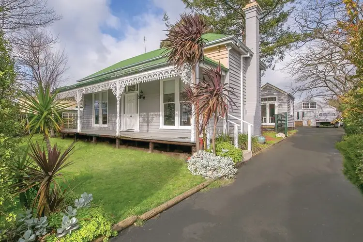 15 Willoby Street, Beaufort VIC 3373