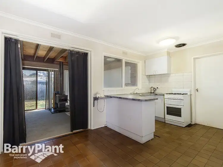 Fifth view of Homely house listing, 7 Kerrison Avenue, St Albans VIC 3021