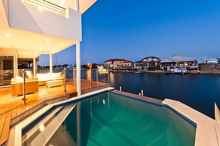 49 Avocet Island Quays, Wannanup WA 6210