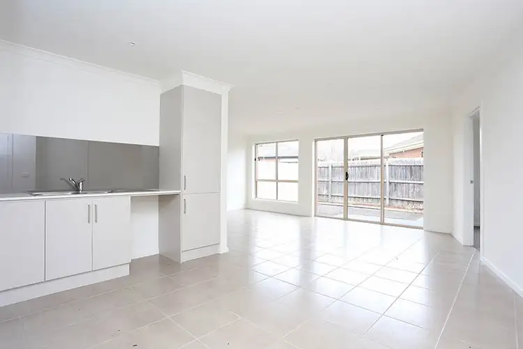 Sixth view of Homely house listing, 2/28 Treloar Crescent, Braybrook VIC 3019