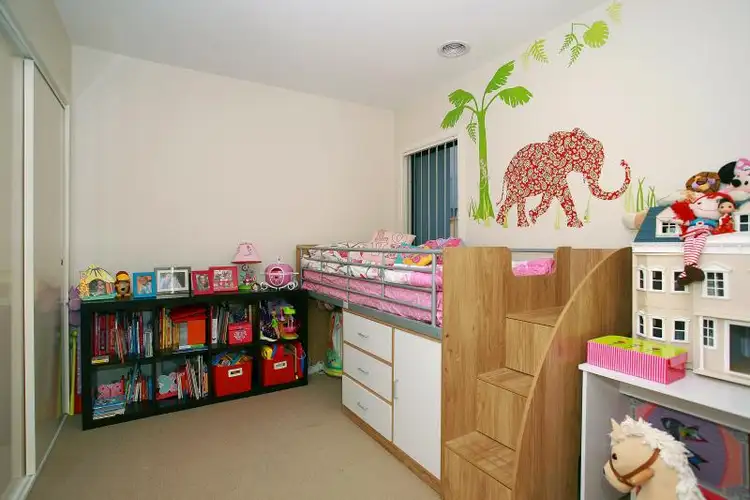 Fourth view of Homely house listing, 3 Niblick Circuit, Sandhurst VIC 3977