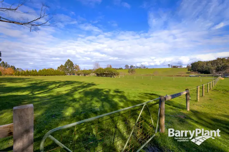 630 Dore Road, Nar Nar Goon North VIC 3812