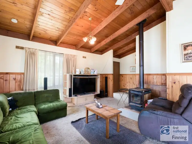 Fourth view of Homely house listing, 2 Gillespie Court, Cranbourne North VIC 3977
