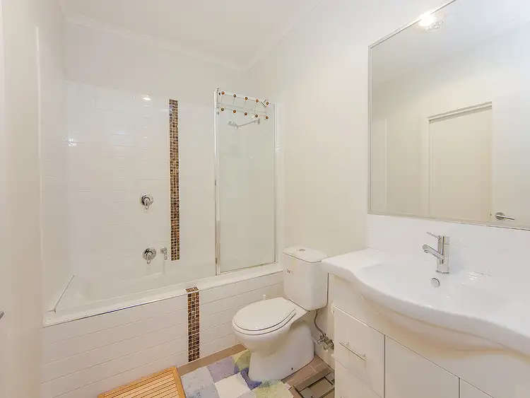 Fifth view of Homely unit listing, 2/10 Albert Crescent, St Albans VIC 3021