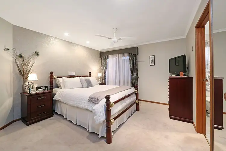 Sixth view of Homely house listing, 2 Forsyth Place, Rowville VIC 3178