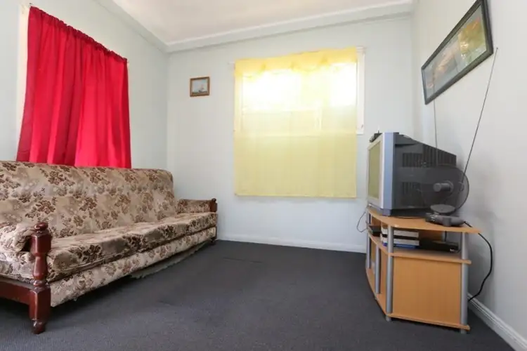 Second view of Homely house listing, 5 Taylor Street, Maitland NSW 2320