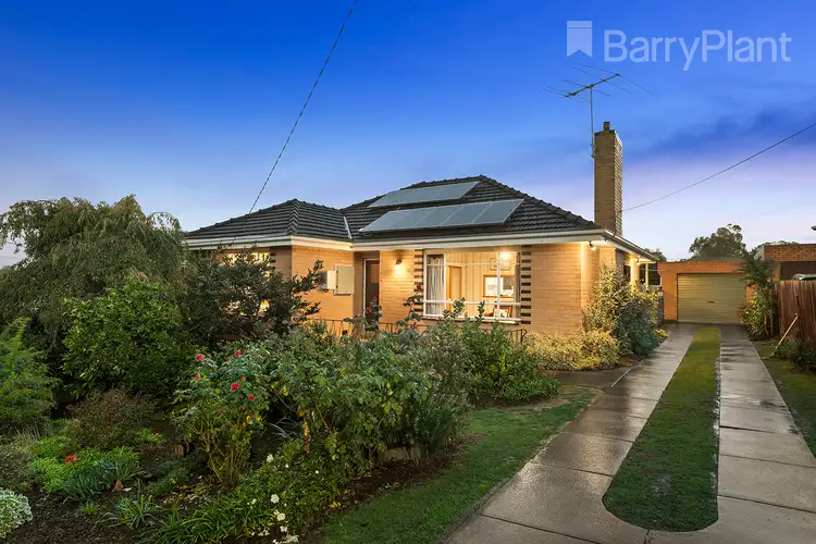 8 Meakin Street, Watsonia North VIC 3087