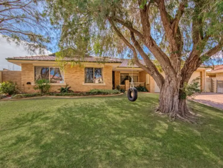 22 Camargue Green, Secret Harbour WA 6173