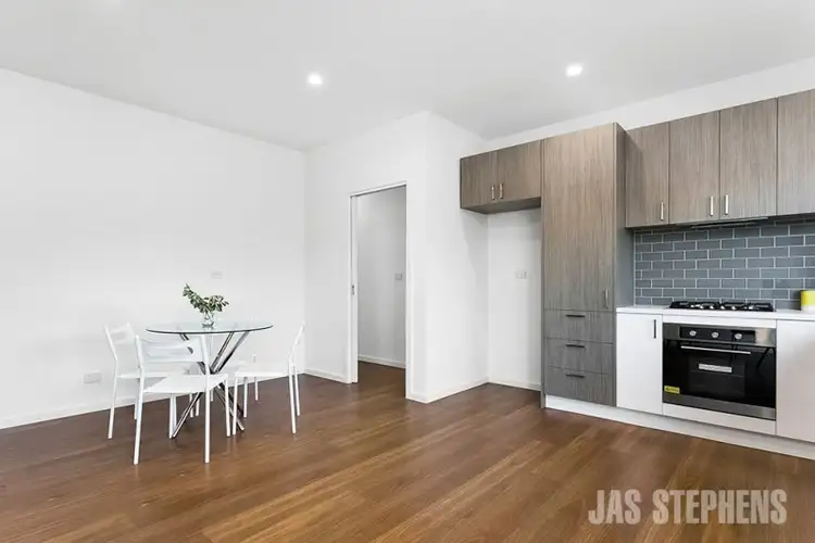 Fourth view of Homely unit listing, 2/30 Vernon Crescent, Sunshine West VIC 3020