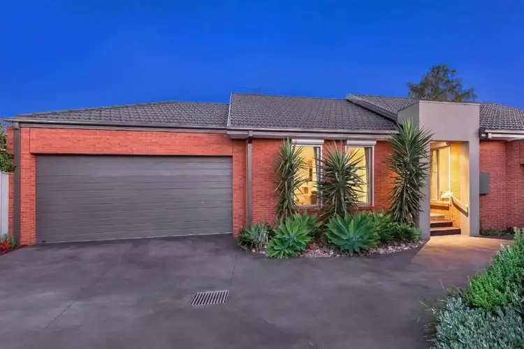 2/3 Vaucluse Court, Wheelers Hill VIC 3150