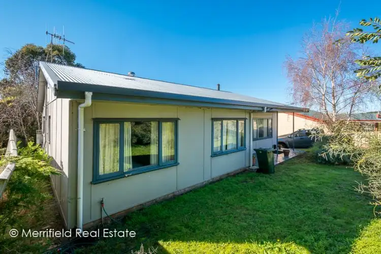 8 Melrose Street, Mount Melville WA 6330