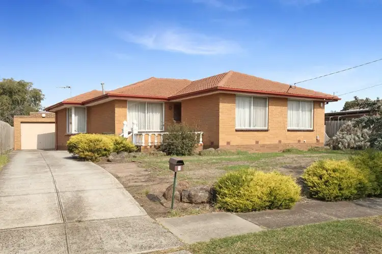 7 Dunfield Drive, Gladstone Park VIC 3043