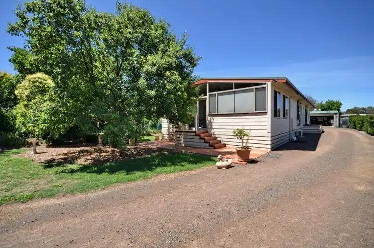 18 Logan Street, Mansfield VIC 3722