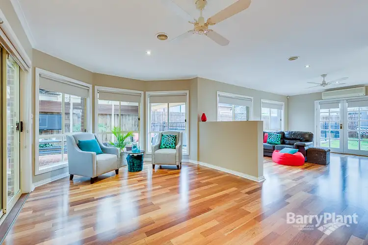 Sixth view of Homely house listing, 20 James Court, Hillside VIC 3037