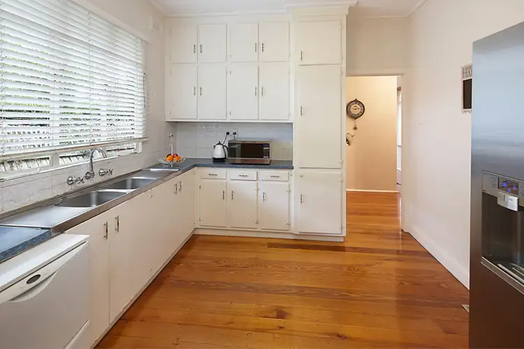 Fourth view of Homely house listing, 17 Derna Road, Ashburton VIC 3147
