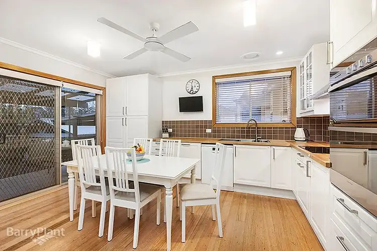 Second view of Homely house listing, 2 Islay Court, Mount Waverley VIC 3149