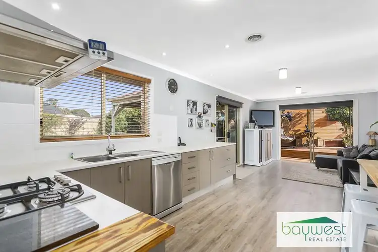 15 Fitzgerald Street, Mornington VIC 3931