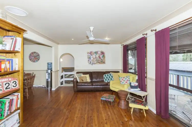 Second view of Homely house listing, 10 Buena Vista Road, Winmalee NSW 2777