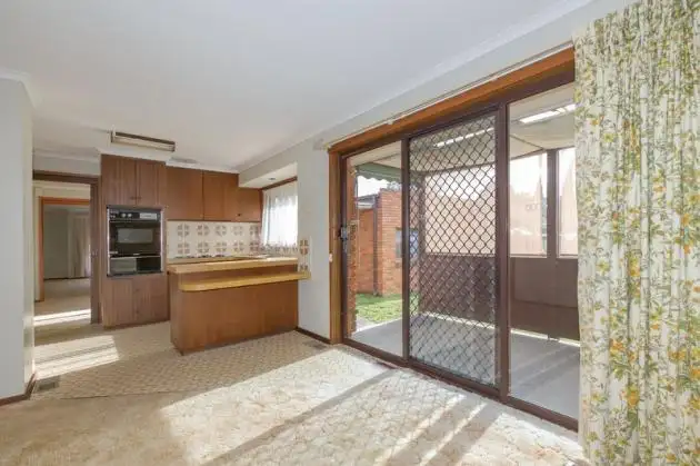 Fifth view of Homely house listing, 10 Cedar Avenue, Alfredton VIC 3350