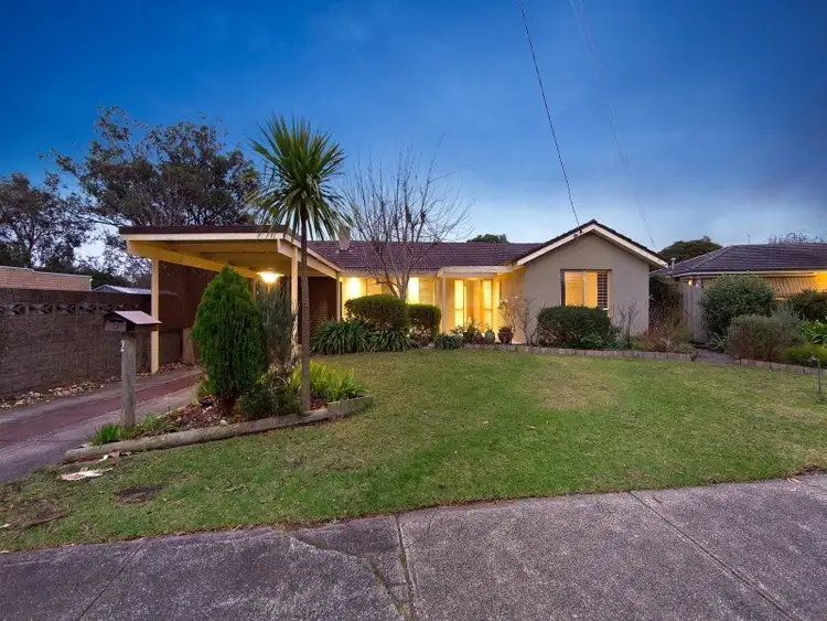 2 Madeira Court, Frankston VIC 3199