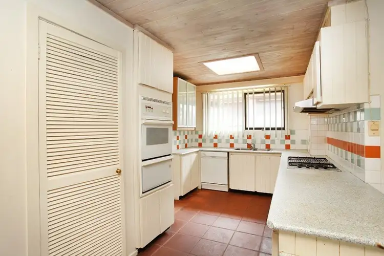 Sixth view of Homely house listing, 10 Jacana Court, Sunshine North VIC 3020