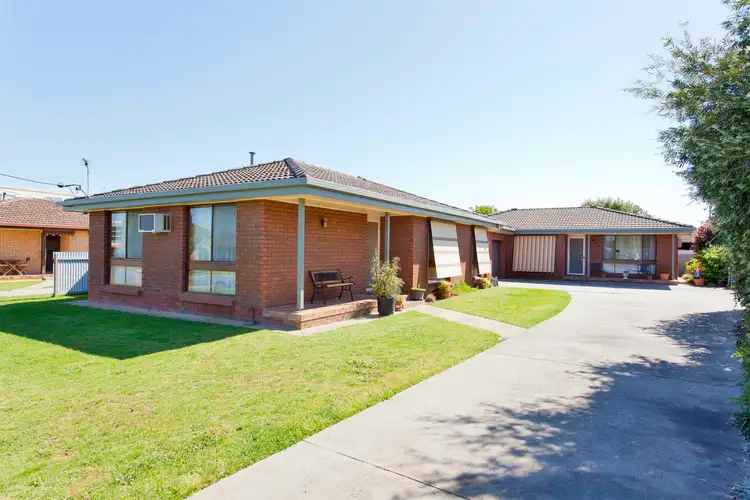 1 & 2/401 Ross Circuit, Lavington NSW 2641