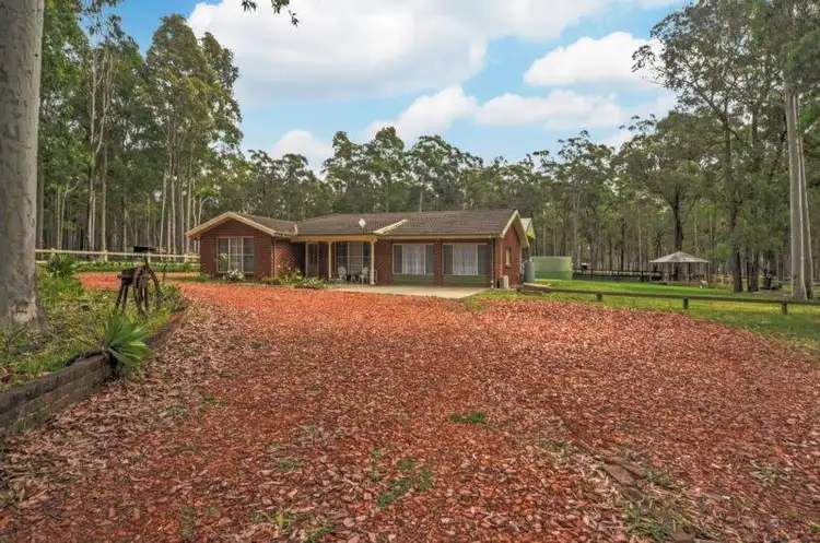 138B Dowling Street, Falls Creek NSW 2540