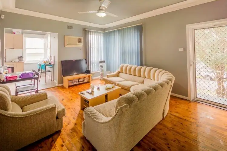 Fifth view of Homely house listing, 2 Louisa Ave, Cardiff NSW 2285