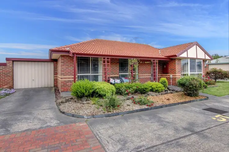 7 Hilltop Mews, Frankston VIC 3199