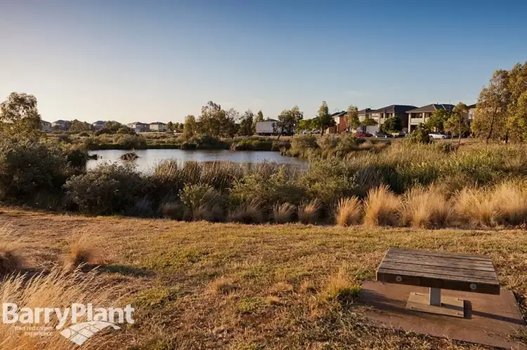 3/12 La Rochelle Boulevard, Point Cook VIC 3030