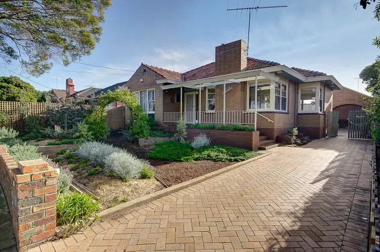 12 Lloyd Street, Belmont VIC 3216