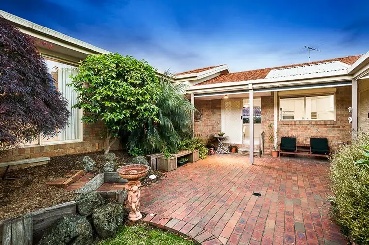 29 Tom Roberts Crescent, Yallambie VIC 3085