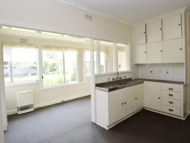 Fourth view of Homely house listing, 16 Medowra Avenue, Wangaratta VIC 3677